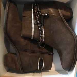 OTBT Belfair Rich Brown Booties